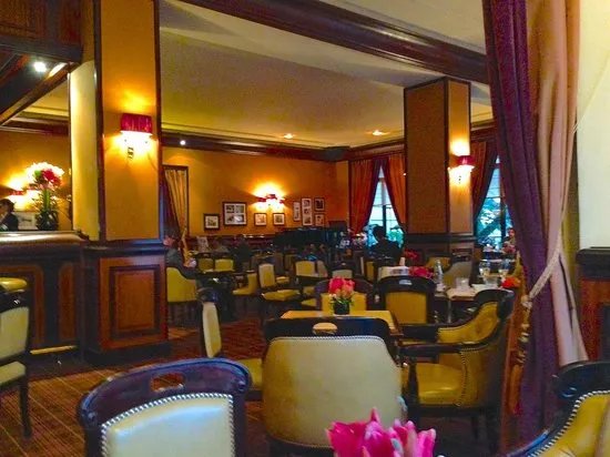 Le Bar Americain