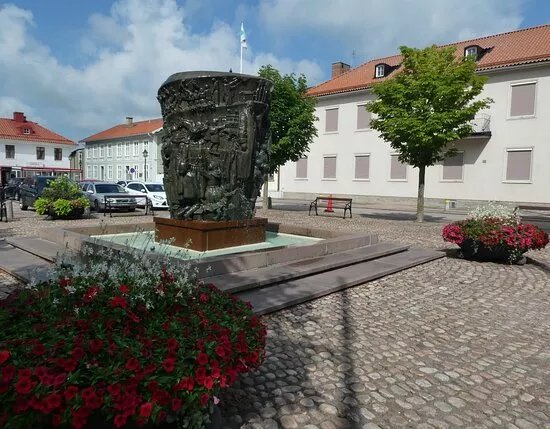 Statyn ''kronikebrunnen''