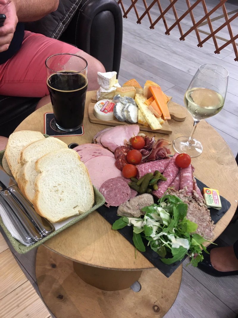 Hoppy Craft Bar/Cave a bieres