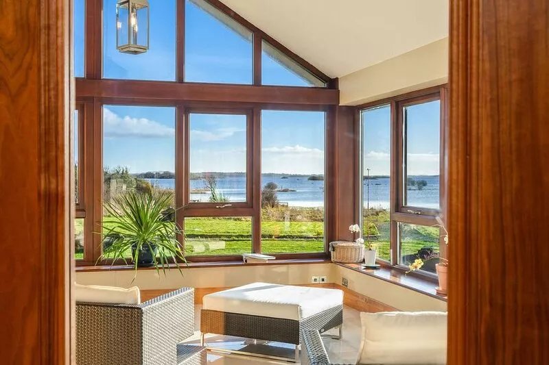 Property 434 - Oughterard - sleeps 12 guests  in 6 bedrooms