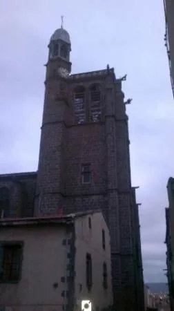 Eglise Notre-Dame de la Prosperite ou Notre-Dame de Montferrand