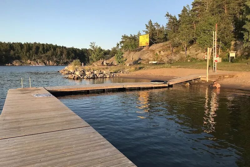 Cottage with ocean view on Rindö Island 45 min from town