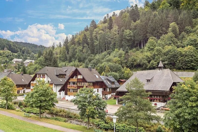 Apartment Todtmoos View with two Balconies, Forest View and Wi-Fi