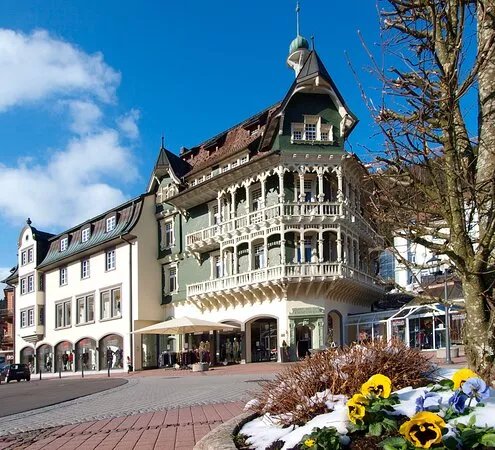 Schmidt Arkaden, Modehaus