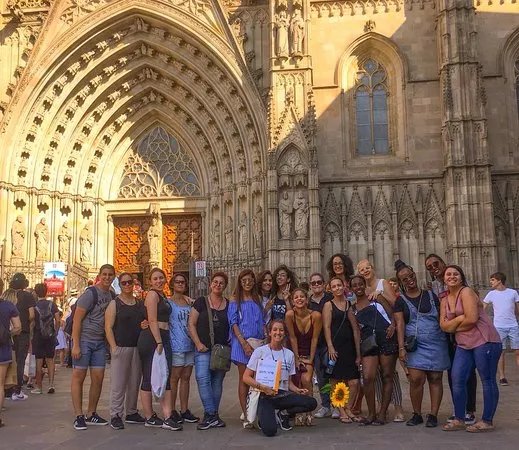Barcelola Tours