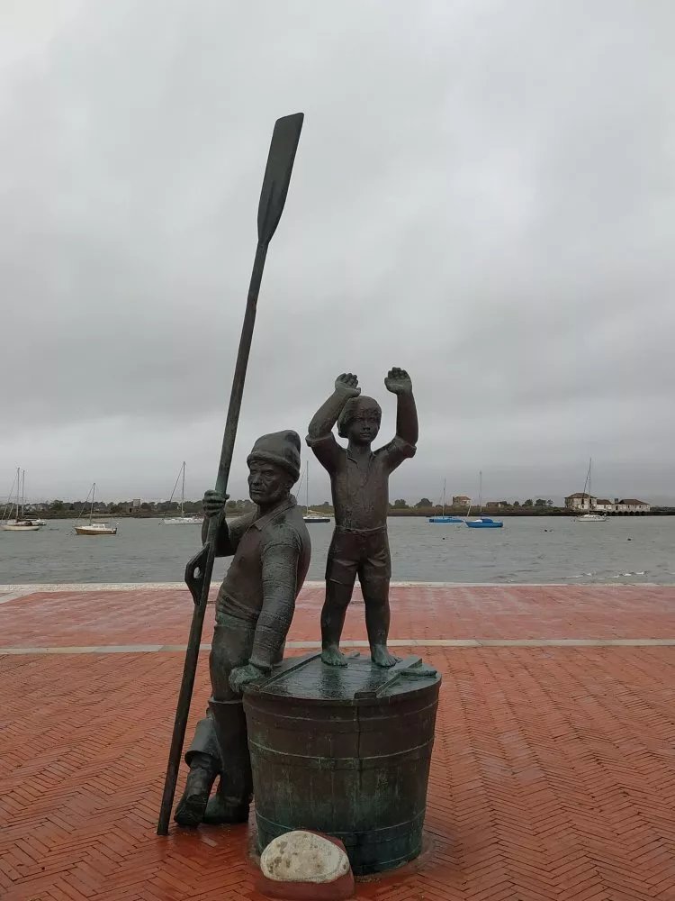 Monumento Ao Pescador