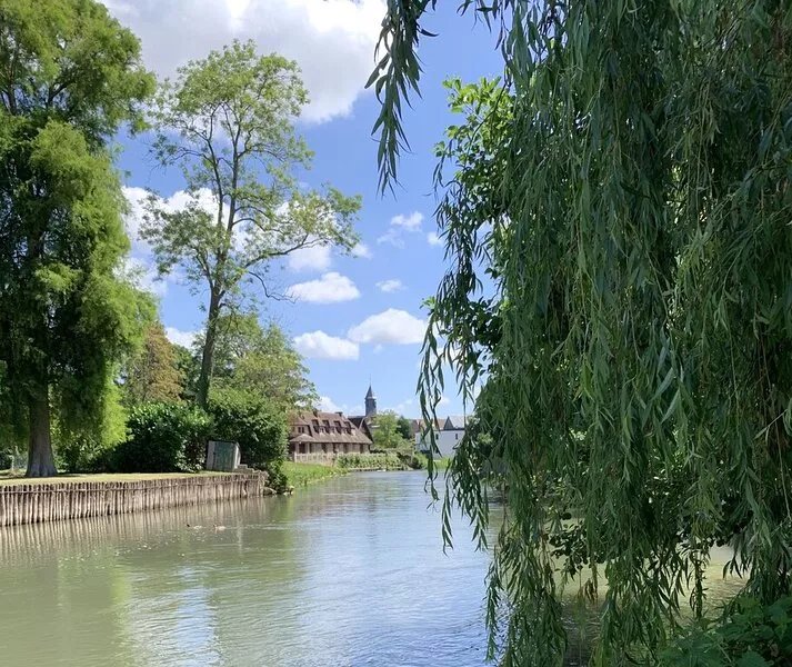 Peace and relaxation on the banks of the Eure