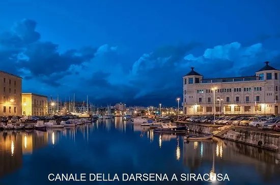 Guida Turistica di Siracusa Giuseppe Celani