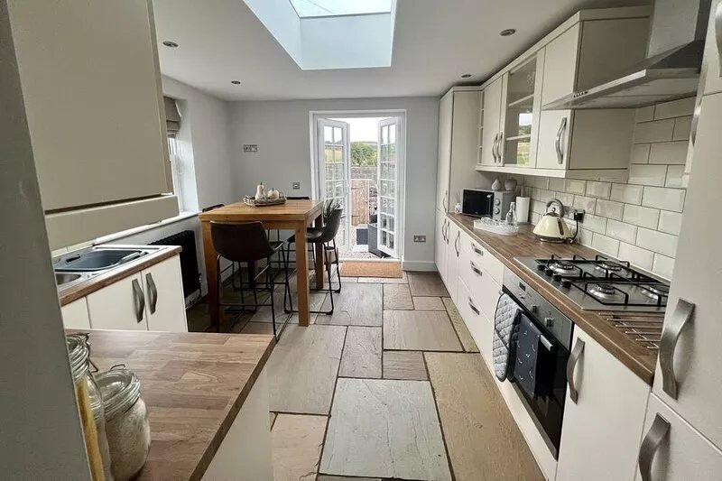 Gorgeous 2-Bed Cottage in Penderyn, Brecon Beacons