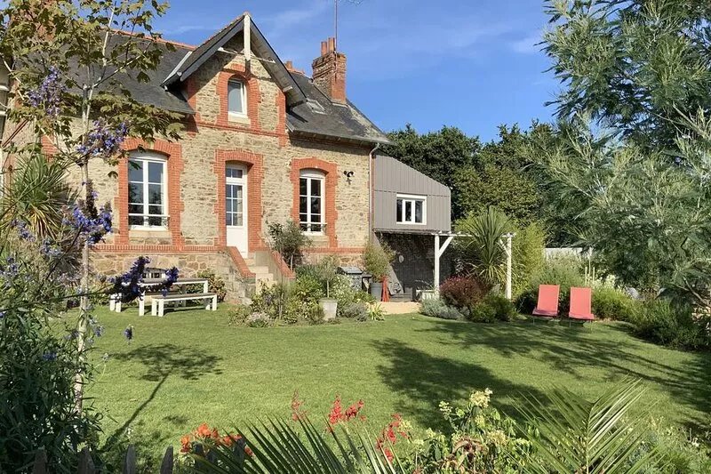 Maison à 600 m du Bourg et 2km des Plages