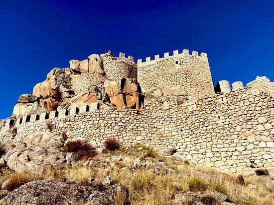 Castillo de Aunqueospese