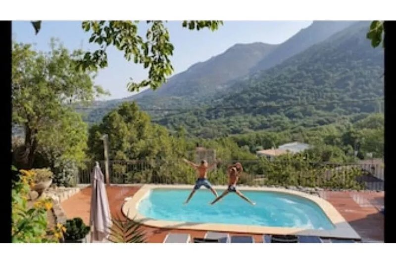 Character house, private heated swimming pool, classified 4 ****