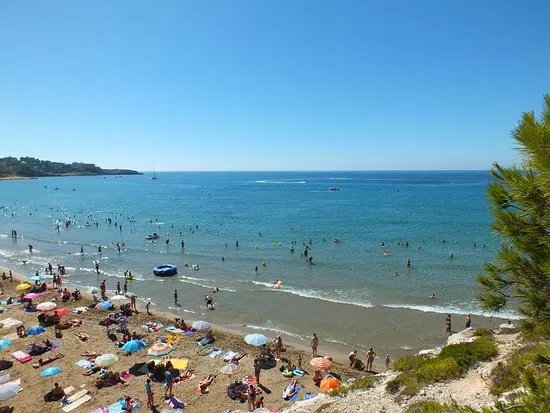 Llarga Beach