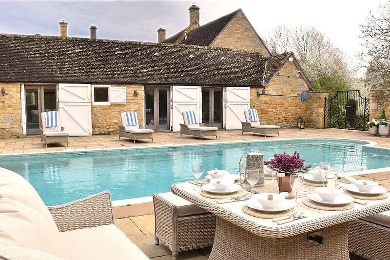 Foxholme Manor - Spacious manor with swimming pool and tennis court
