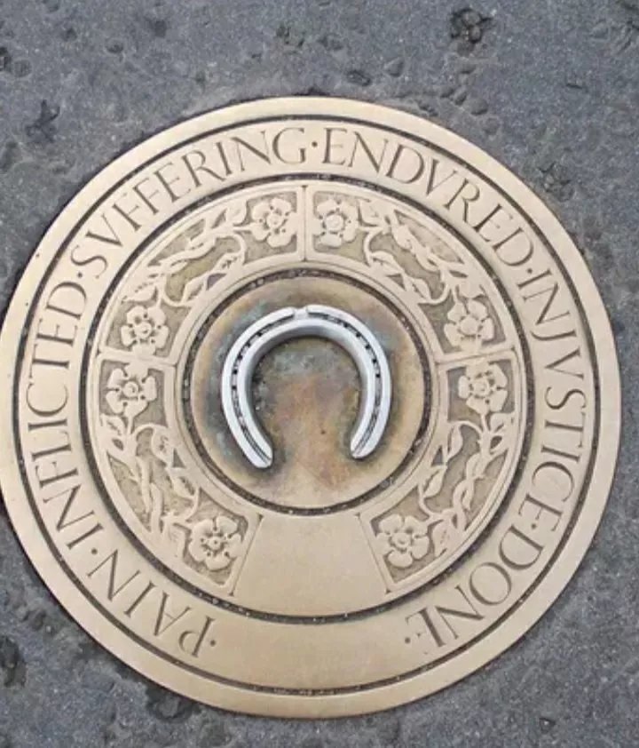 Paisley Witches Memorial