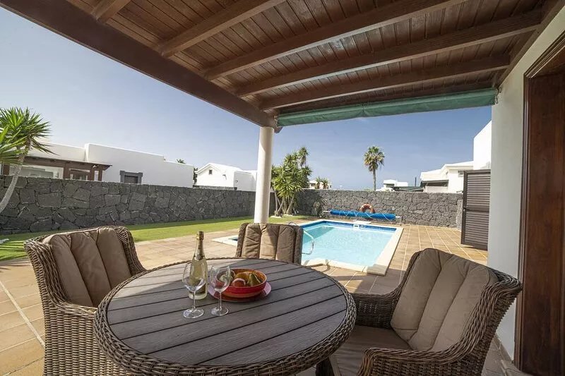 Private Pool and Air Conditioning, La Goleta, Playa Blanca