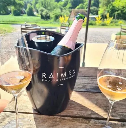 Raimes English Sparkling Wine