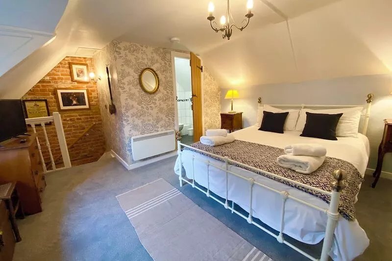 Admiral Cottage, Cosy Thatched Cottage Close To Sea & Sand Dunes