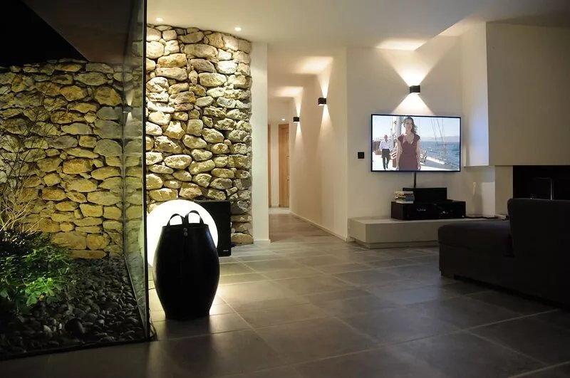 Exceptional sea, original contemporary villa, pool overflow