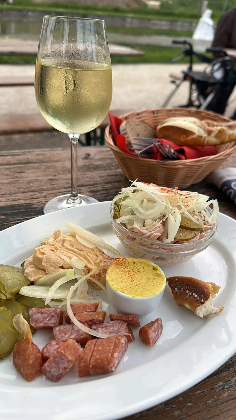 Biergarten am Groggensee