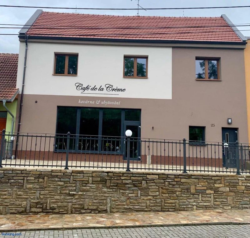 Cafe De La Creme