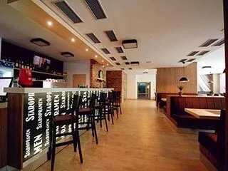 Fabrika - restaurace a pivnice