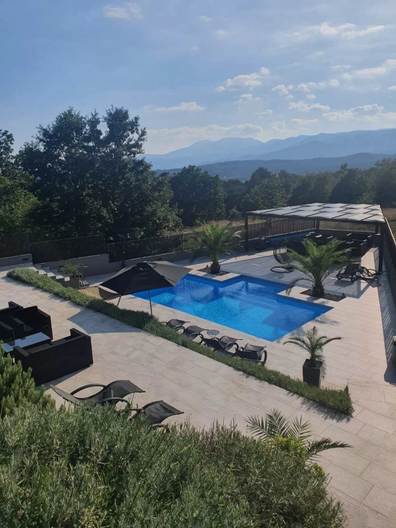 Boa Luxury Aparthouse With Swimming Pool