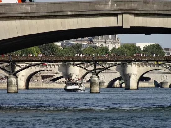 Bateau Daphne