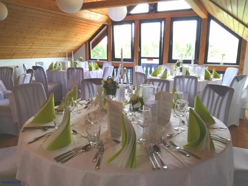 Landhotel Berggaststatte Bickenriede