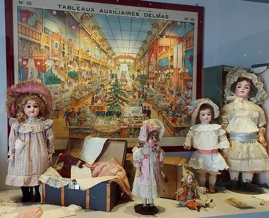 Museo della Bambola e del Giocattolo