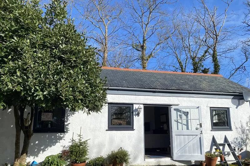 Detached cottage within walking distance of Coverack Harbour and beach
