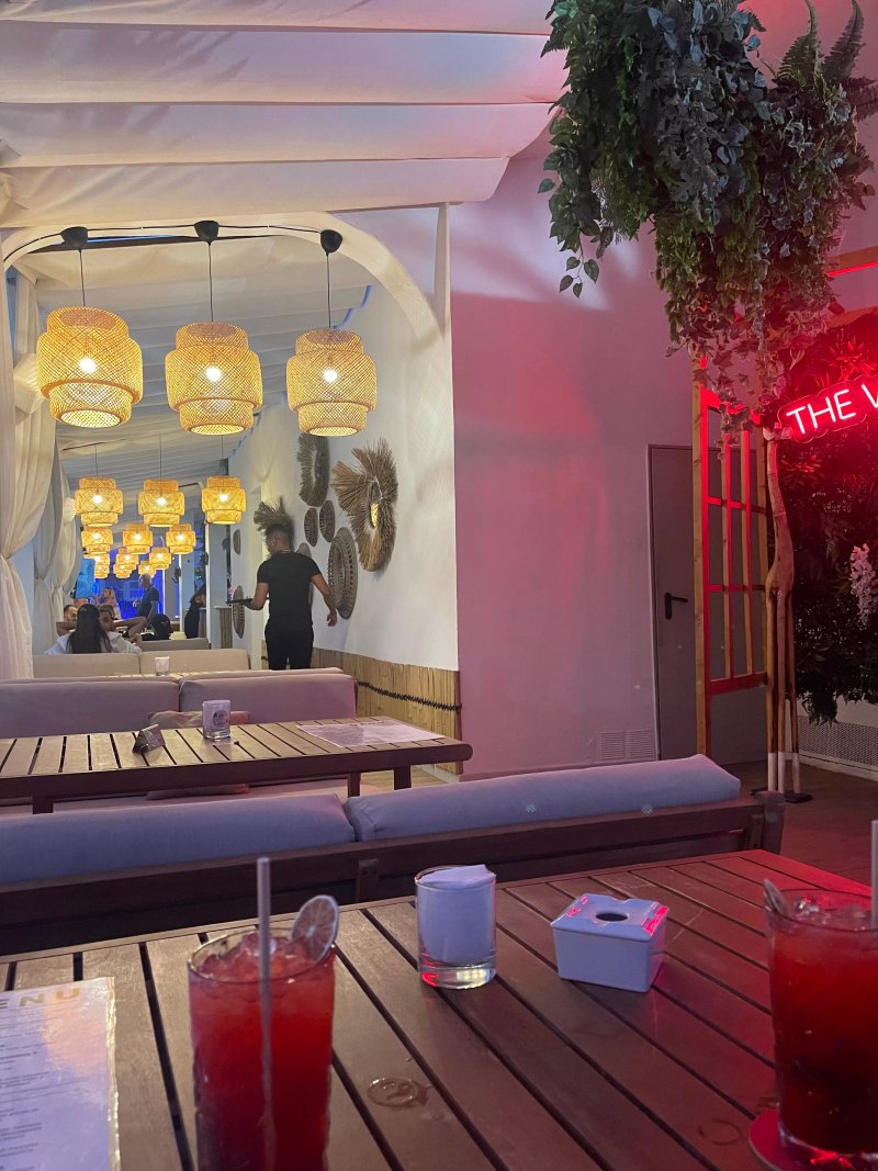 MAHAYA restaurant sunset club