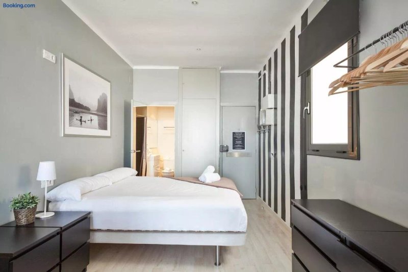 Fira Apartments By Gaiarooms