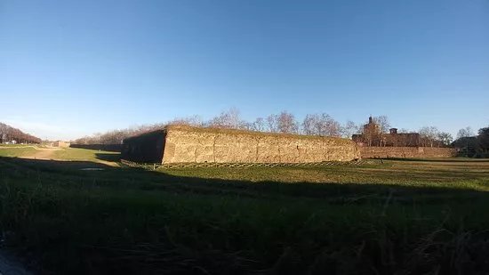 Mura farnesiane