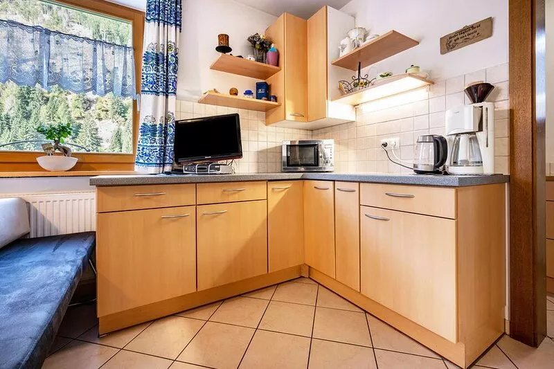 Apartment "Haus Kofler" with Mountain View, Private Terrace & Wi-Fi