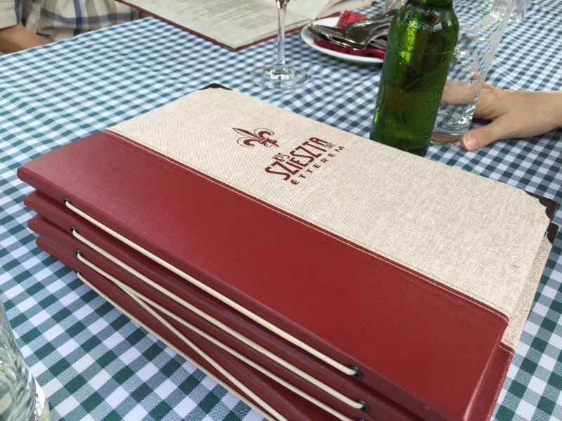 Kis Szieszta Restaurant and Guest House