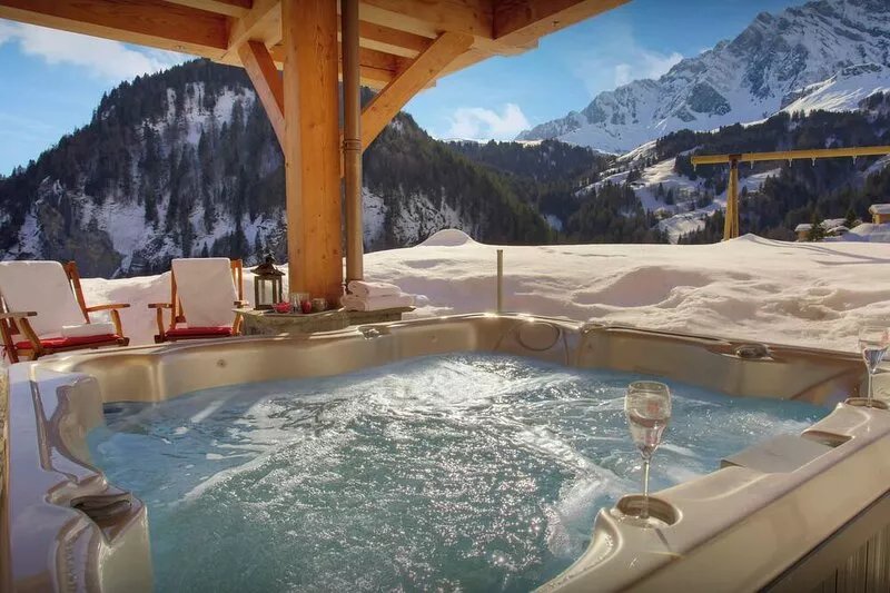 Chalet Crechoua - alpine home in Megève for 14, spa & slopes - OVO Network