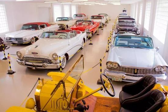 JK CLASSICS Muzeum americkych historickych automobilu