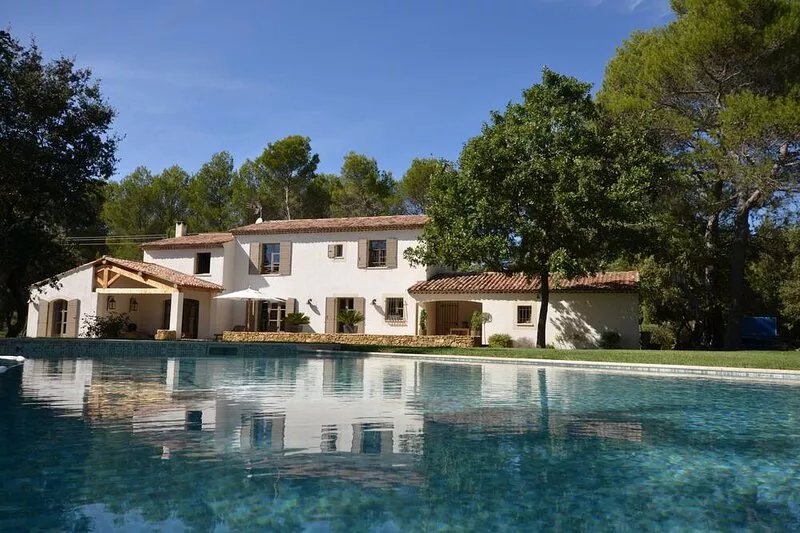 BEAUTIFUL FARMHOUSE IN PROVENCE..