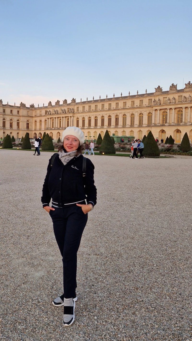 Guide in Paris with a license - Irina Bichon