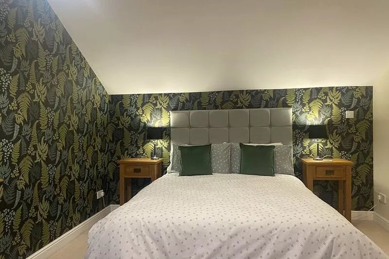 Beautiful, Large Cottage, village location in The heart of the Derbyshire Dales
