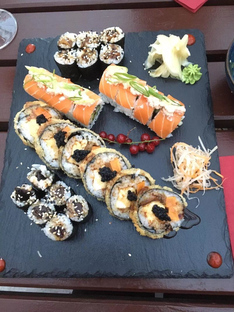 Niiko Sushi X Vegan