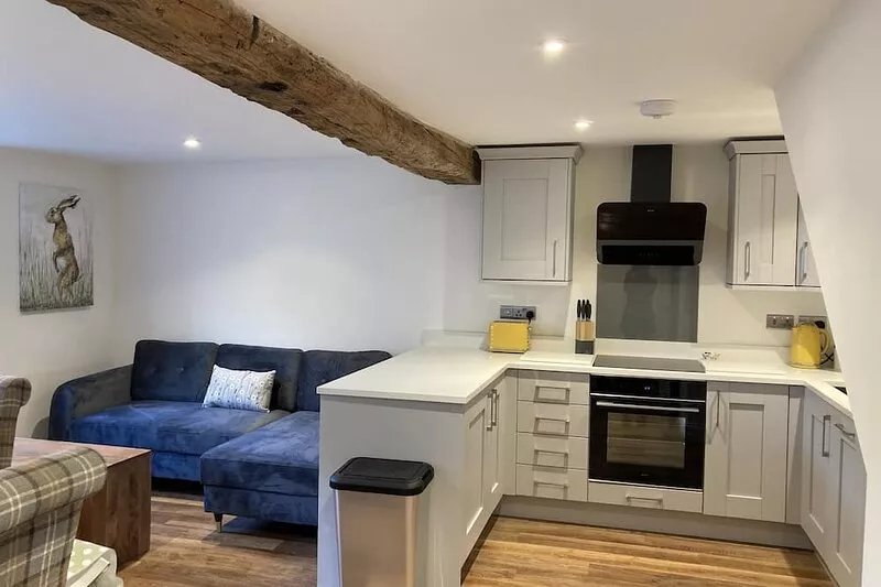 Town centre, parking, 3 bedrooms