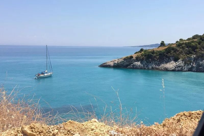 Luxury Villa -  huge Private pool - Sea View - walk to beach - sleeps 9