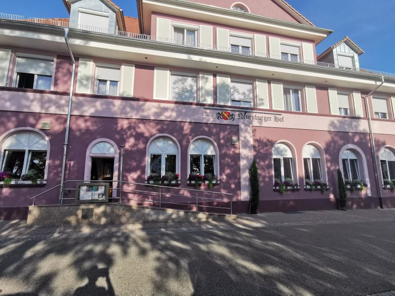 Neuenburger Hof