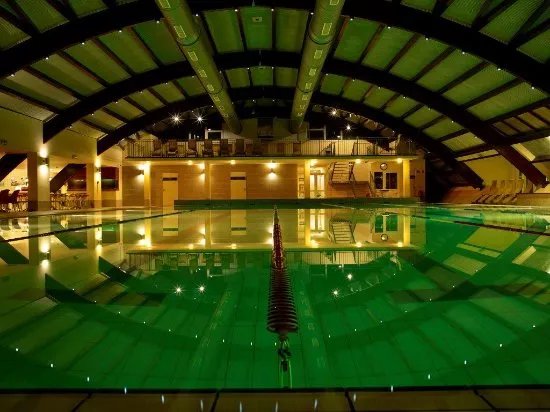 Tisza-parti Health and Experience Bath