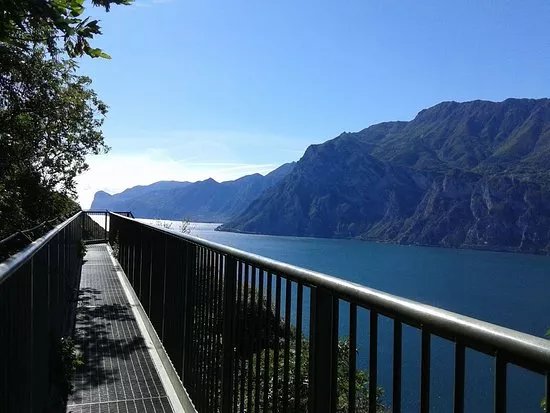 Sentiero panoramico Busatte Tempesta