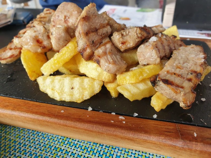 Airinos Taberna Marineira