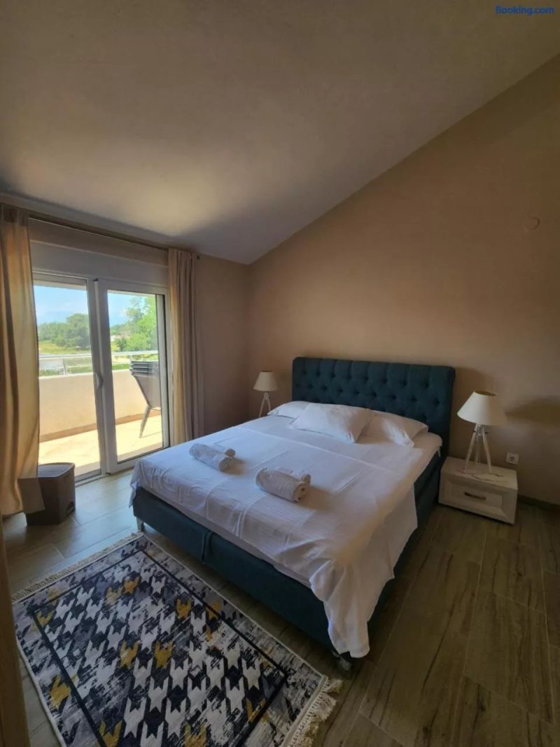 Sunrise Apartments