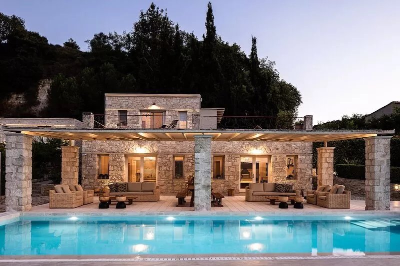 An Estate, with Two Private Pools, Tennis Court, Gym & Cellar